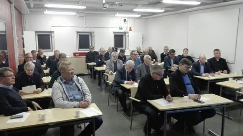 Kuuliaiset Leijona veljet paloasemalla
